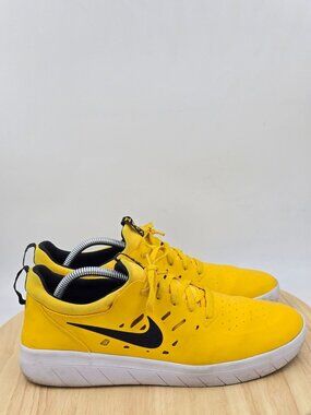 RARE Nike Nyjah Free SB Amarillo Black AA4272-700 Men's Skate Shoes sz 9.5
